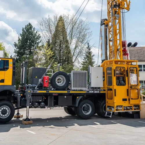 bauer-maschinen-equipment-bohranlagen-rigs-brunnenbau-geothermie-exploration-well-construction-geothermal-energy-exploration-hero.jpg